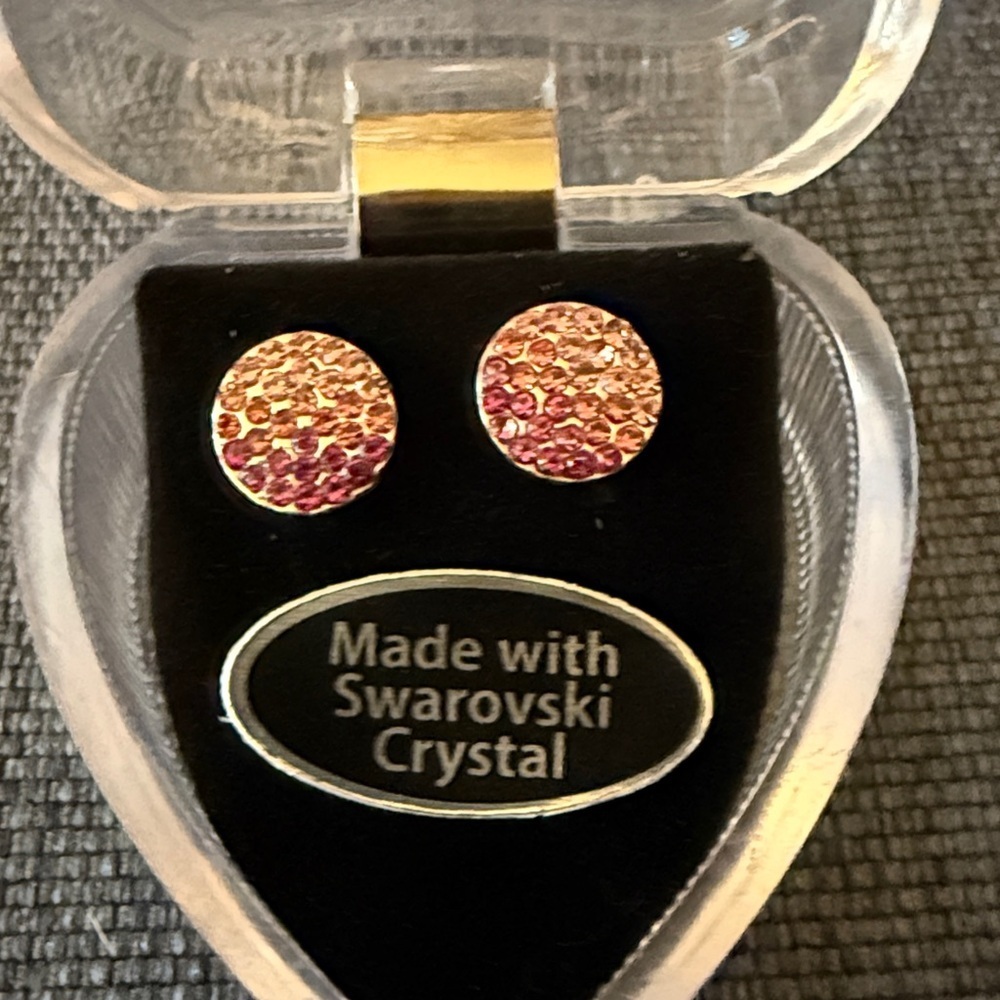 NWT Pink Swarovski Crystal Gold Tone Ball Stud Earrings. In Heart Shaped Box.
